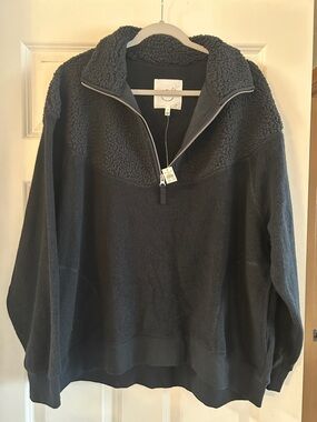 aerie Black Sherpa-Lined Pullover size L